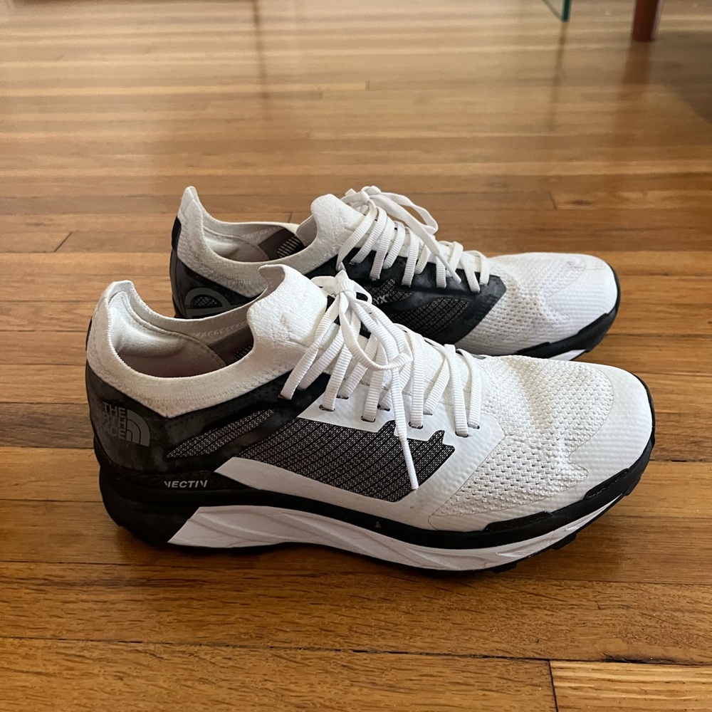 North face hiking shoes!! Size 7.5